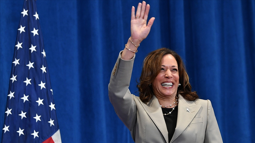 Kamala Harris Se Im Kampanyas N N Ilk Haftas Nda Milyon Dolar