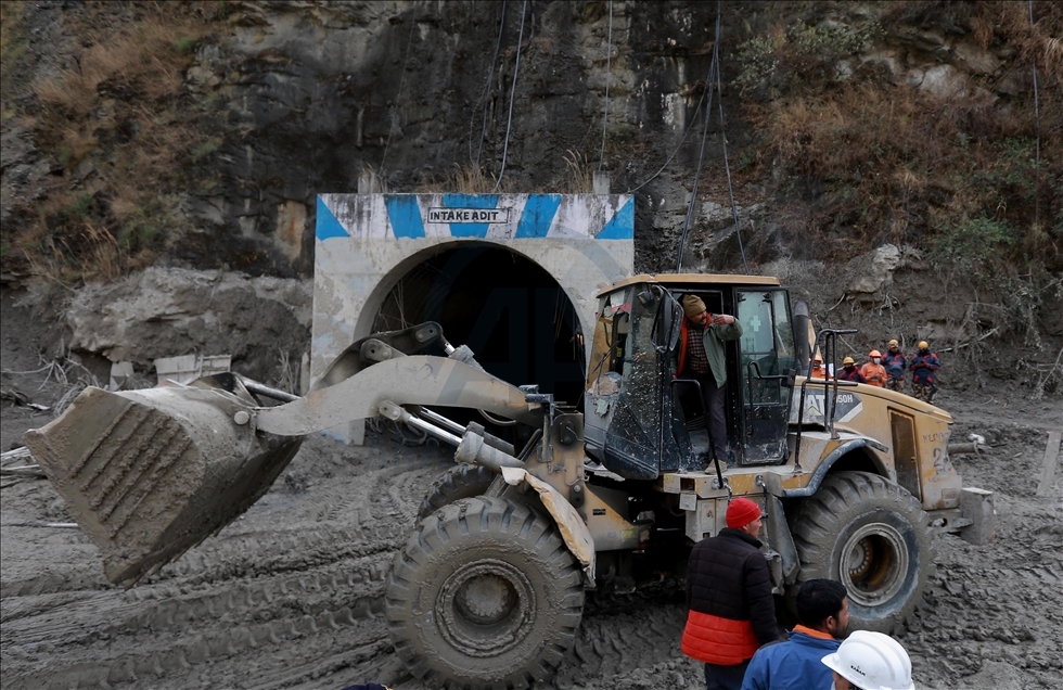 Orang Tewas Akibat Longsoran Gletser Di Uttarakhand India Anadolu