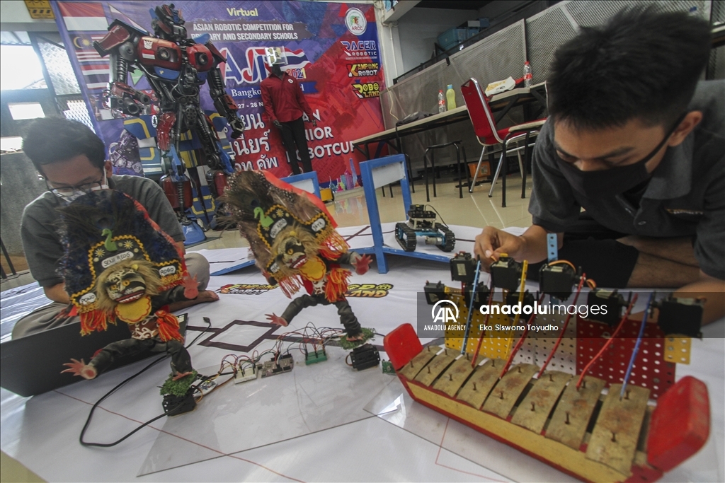 Kampog Robot Pusat Pendidikan Robotic Di Indonesia Anadolu Ajans