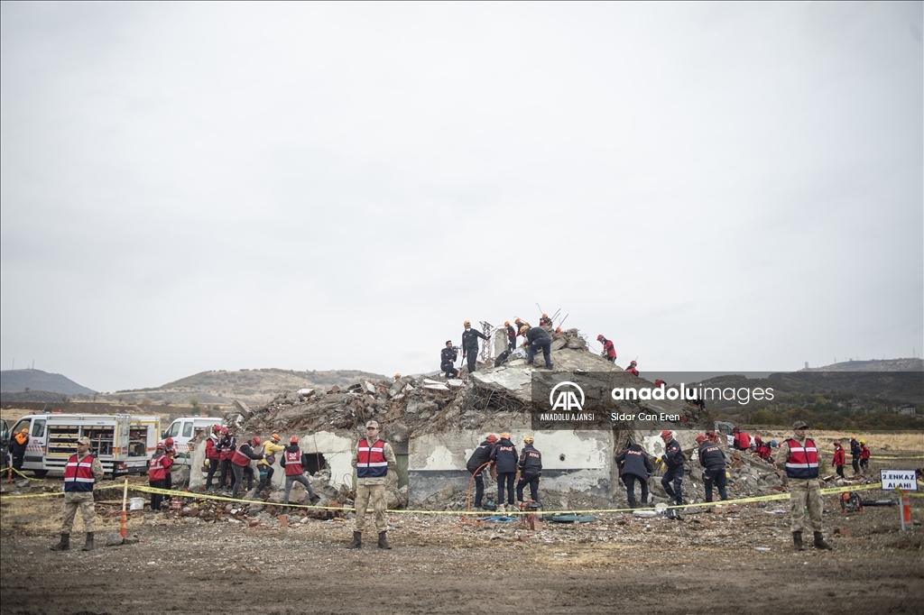 Tunceli De Deprem Yang N Ve Arama Kurtarma Tatbikat Yap Ld Anadolu