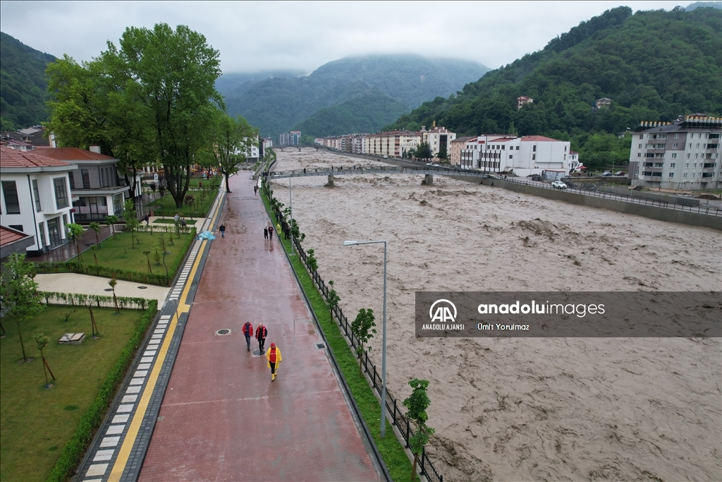 Kastamonu Samsun Ve Sinopun Baz Il Elerinde Iddetli Ya Nedeniyle