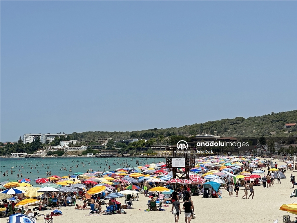 Zmir De Tatil Beldelerine Giden Yollarda Uzun Ara Kuyruklar Olu Tu