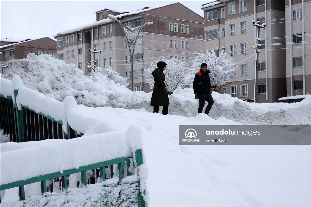 Bitlis te kar yağışı etkili oldu Anadolu Ajansı