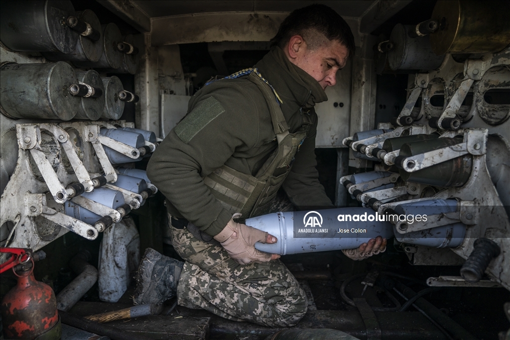 Ukrayna nın Donetsk cephe hattında askeri hareketlilik devam ediyor