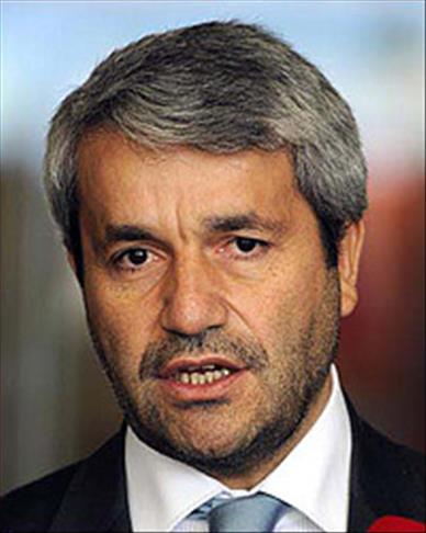 NİHAT ERGÜN
