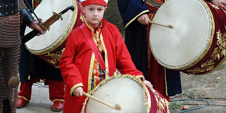 4 yaşında mehteran oldu