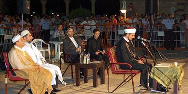 Ünlü hafızlardan "Kur'an" tilaveti