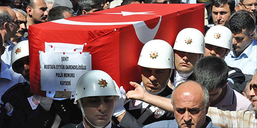 Şehitler son yolculuğuna uğurlandı