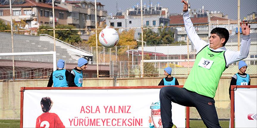 Futbolun Prensi aranıyor