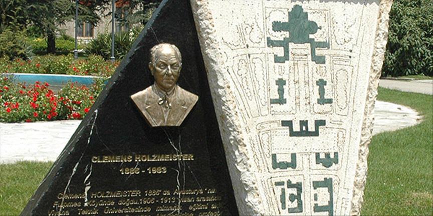 TBMM'nin mimarı Holzmeister anılacak