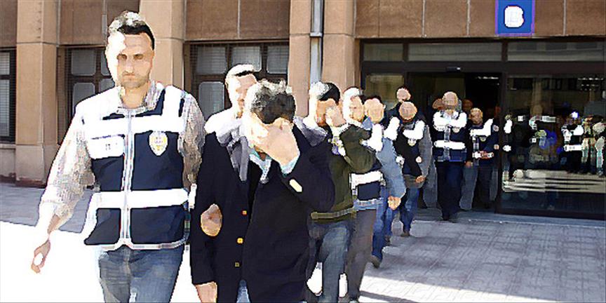 İzmir Büyükşehir Belediyesi'ne operasyon