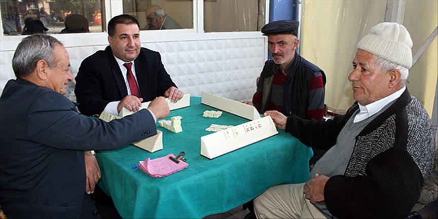 Sanal alem kahvecileri vurdu