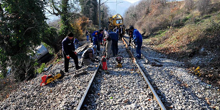 İstanbul-Eskişehir tren yolu açıldı