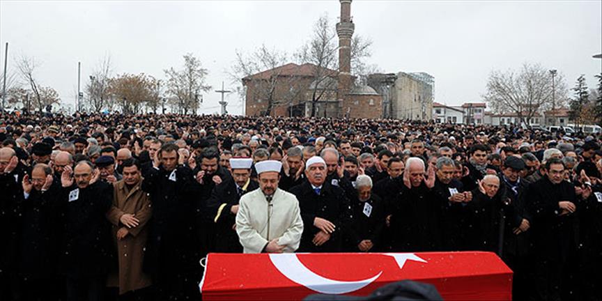 Aydın Menderes vefat etti
