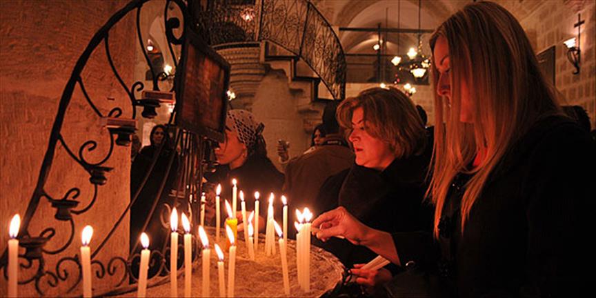 Christmas rites in Izmir and Hatay