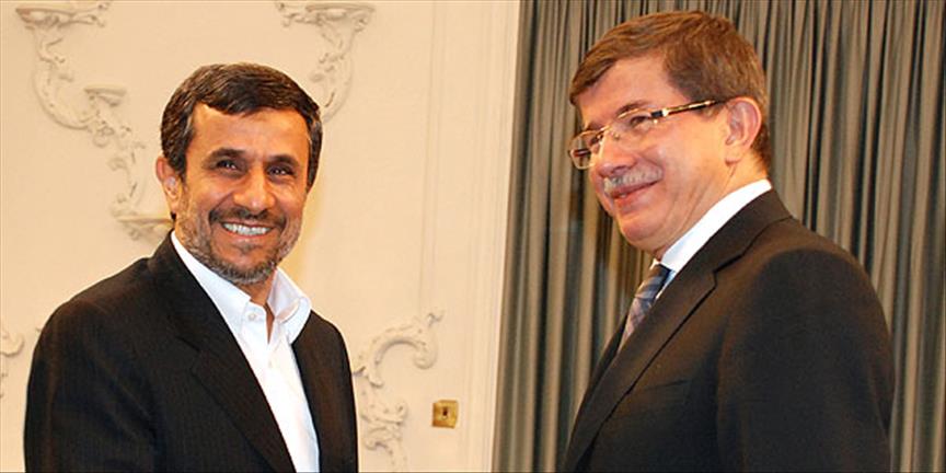 Ahmedinejad ile görüştü