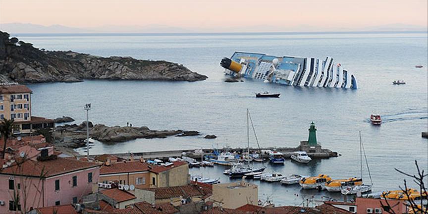 Kaptan Schettino ev hapsine alındı