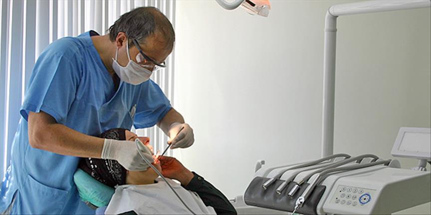 Ağızdaki kemik kaybına "kök"ten çözüm