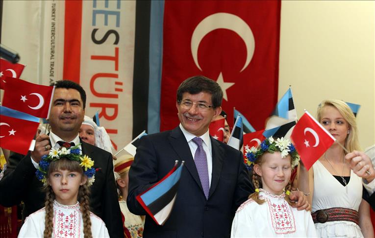 Turkish, Estonian foreign ministers attend Turkish language competition