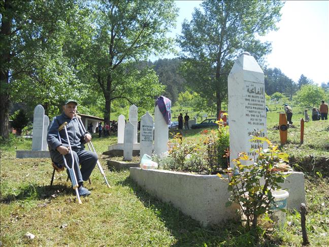 Višegrad: Akcija čišćenja mezarja Stražište