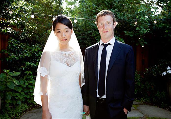 Facebook'a gelin geldi