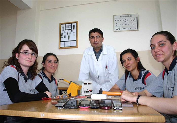 Artık derste telefon çalmayacak