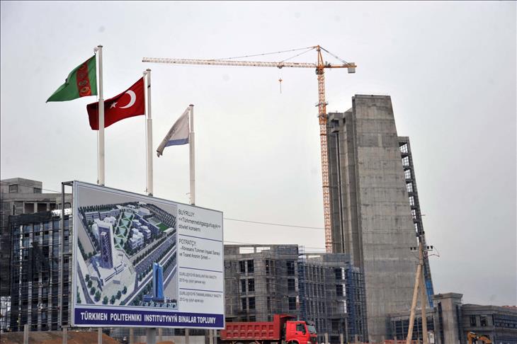 Turkish contractors undertake 3 bln USD of projects in Turkmenistan