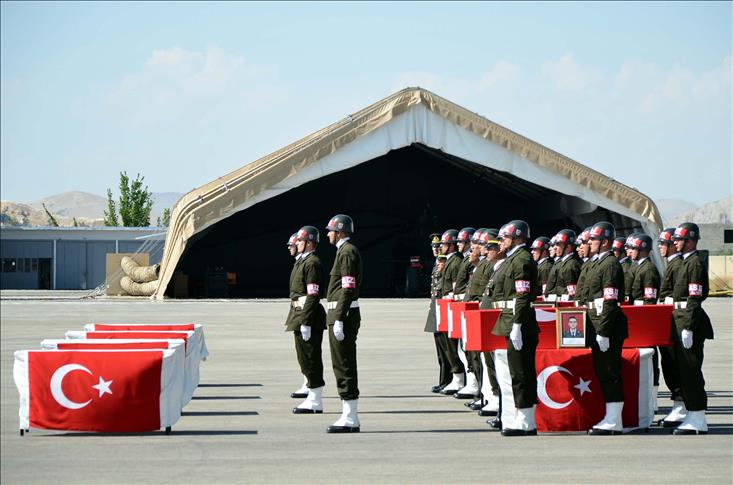 Şehitlerimizi uğurluyoruz