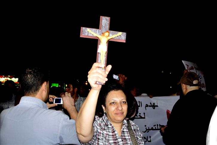 الكنيسة المصرية: نستحق 4 وزراء بحكومة قنديل ولن نهنئه