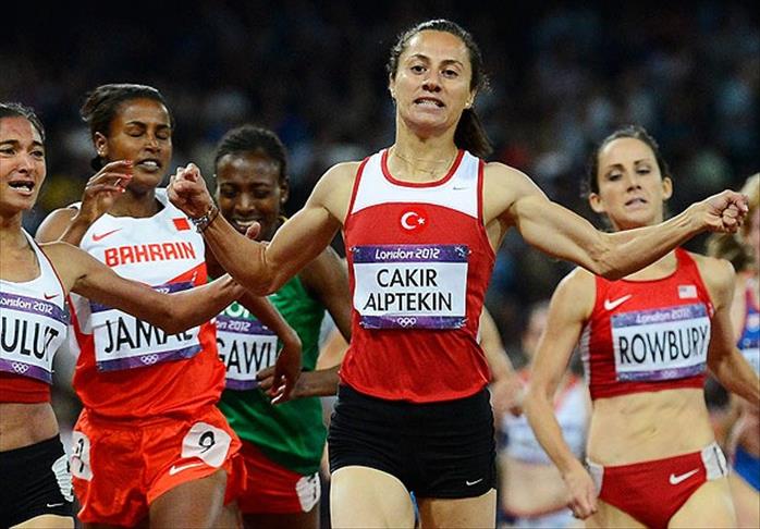 Turkish athletes claim gold and silver medals in London Olympics