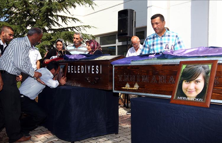 Son yolculuklarına uğurlandılar 