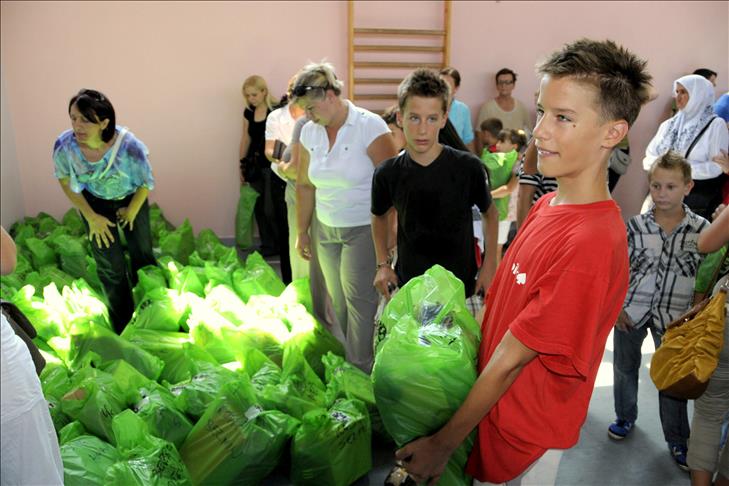 TIKA distributes gifts to Bosnian orphans for Eid al-Fitr