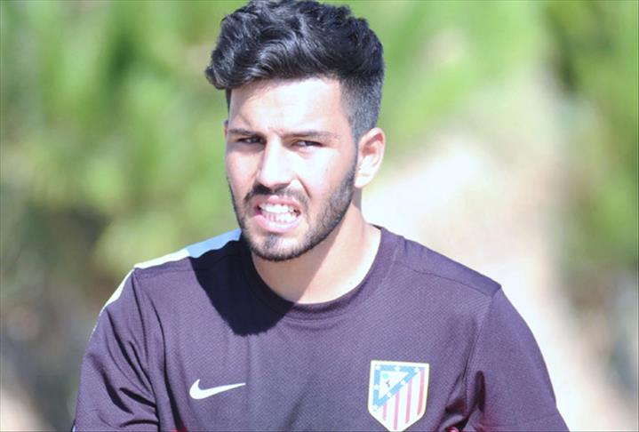 Cenk, ilk kez Arda ve Emre ile
