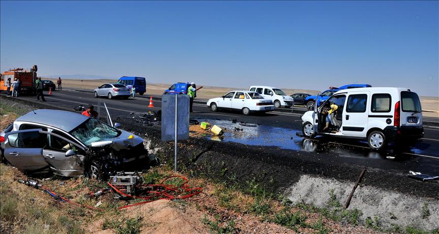 Kütahya'da trafik kazası: 6 ölü