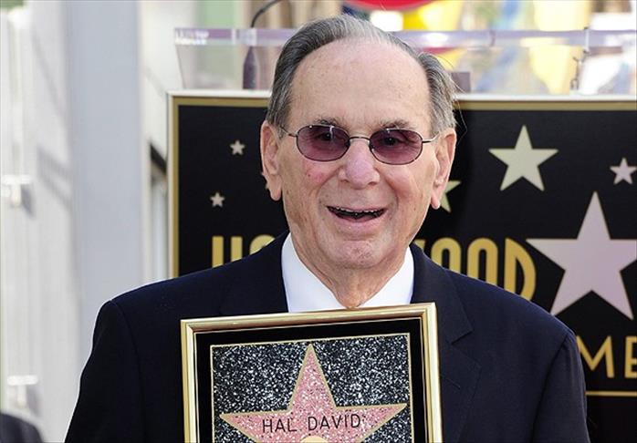 Скончался Хэл Дэвид