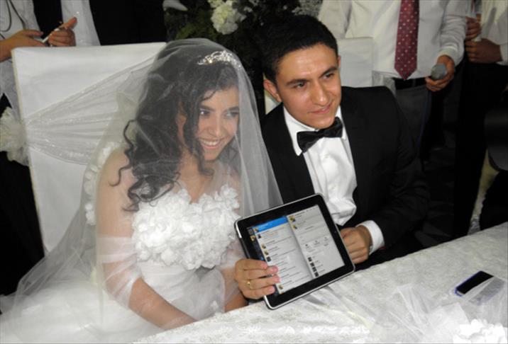 Twitter'da nikah töreni
