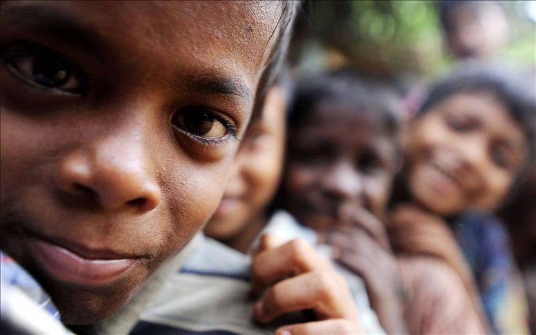 Turkish lawmakers visit refugee camps sheltering Rohingya Muslims