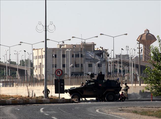 Military vehicles deployed to Turkish-Syrian border line