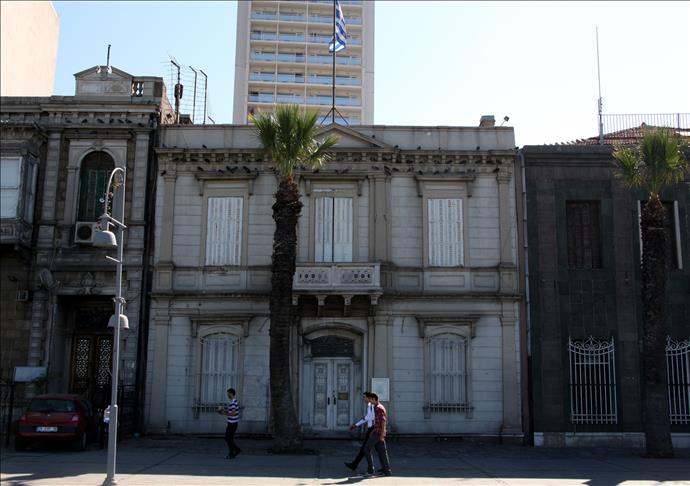 Turkey plans to buy Greek consulate building in Izmir