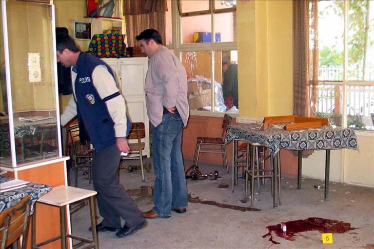 İşçi Partisi'nde tartışma kanlı bitti