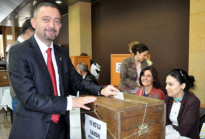 Baro başkanları değişmedi