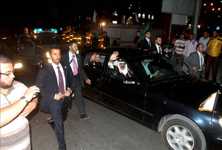 أمير قطر يغادر غزة بعد زيارة "تاريخية"