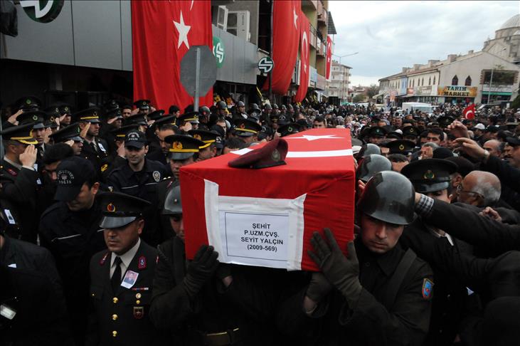 Şehit Uzman Çavuş toprağa verildi