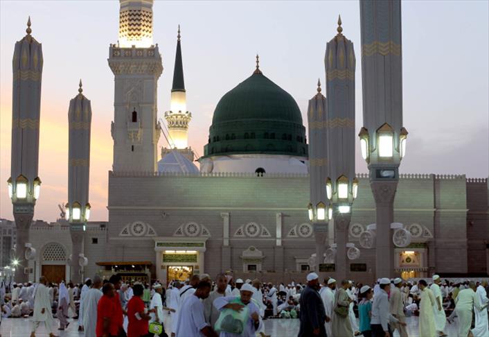 القاسم للاناضول: هيئة العلماء ترفض توسعة المسجد النبوي من الجهة الجنوبية