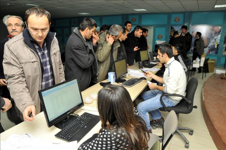 Memurun çalışma saati yine değişti