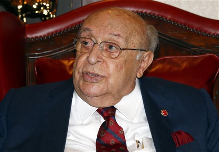 Demirel: Turgut Ozal nije ubijen