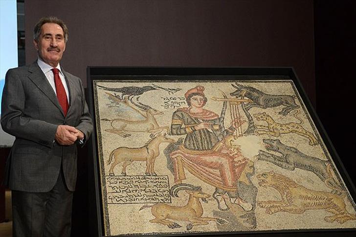 Turkish culture minister introduces Orpheus mosaic
