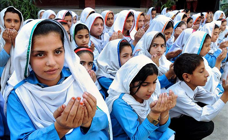 نصف الباكستانيات لا يدخلن المدارس