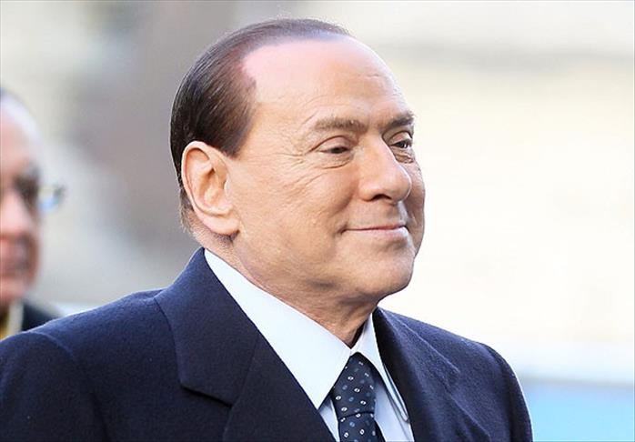 Berlusconi se vjerio sa 48 godina mlađom obožavateljkom