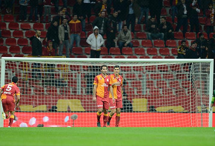 TT Arena'nın zemini yenilenecek
